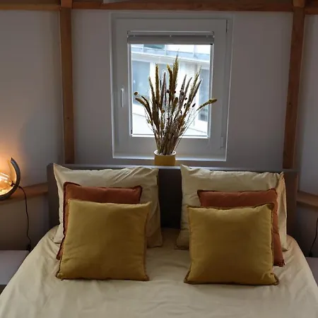 The Rooftop - A Trendy New With Airconditioning, Large Terrace & Free Parking Апартаменти Остенде
