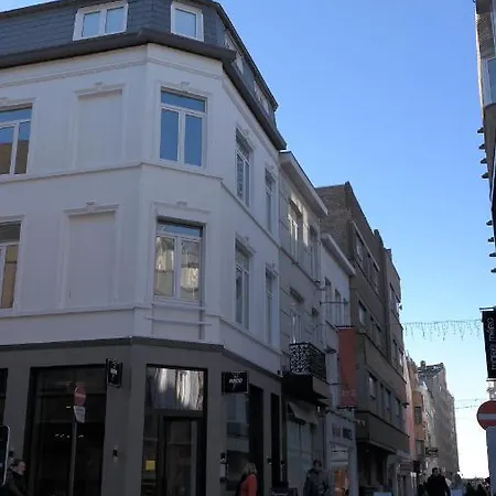 公寓 The Rooftop - A Trendy New With Airconditioning, Large Terrace & Free Parking *