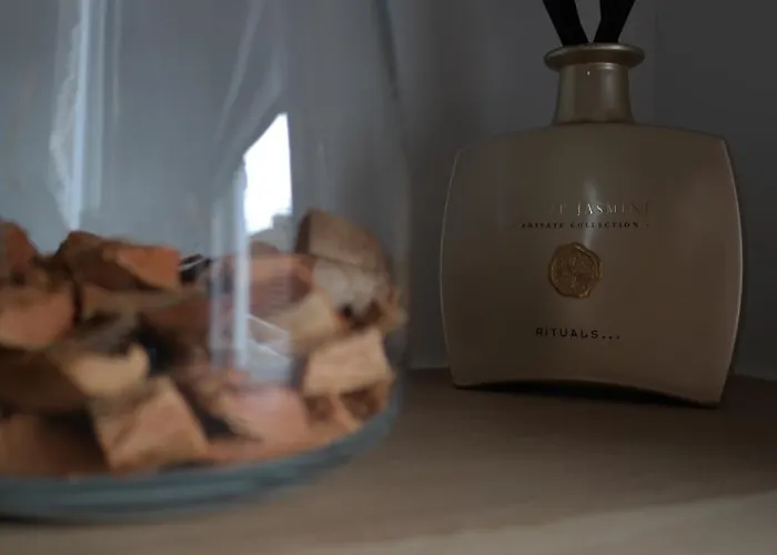 The Rooftop - A Trendy New With Airconditioning, Large Terrace & Free Parking Апартаменты