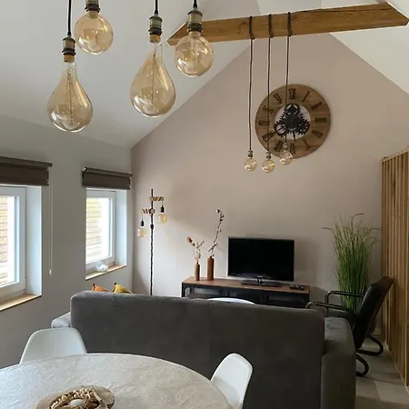 The Rooftop - A Trendy New With Airconditioning, Large Terrace & Free Parking Διαμέρισμα